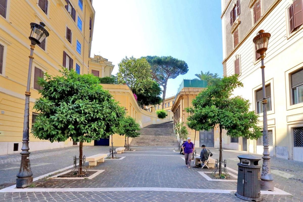 Colosseum Apartment